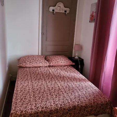 بيت للعطل La Maison Du Perrin